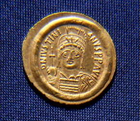 Moneda del Rey Totila, 541-52 (metal)